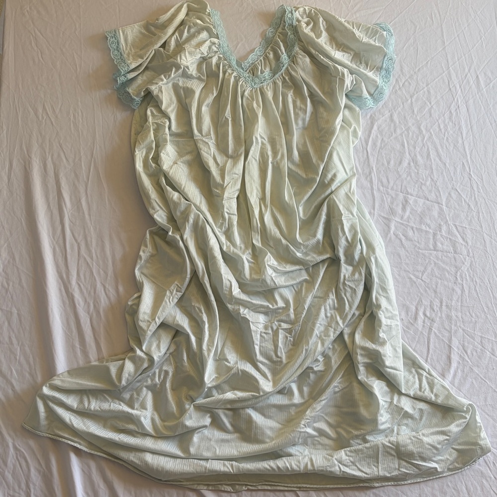 90s Vintage Dreamy Blue Silk & Lace Short Sleeve Maxi Nightgown